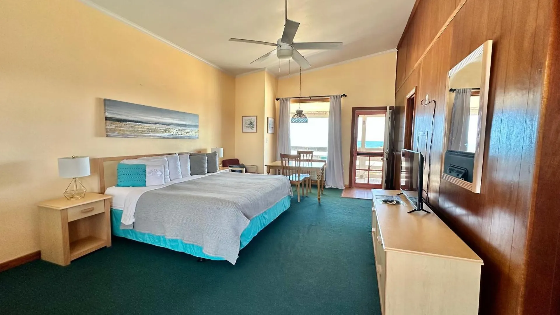 Hotel Sea Foam