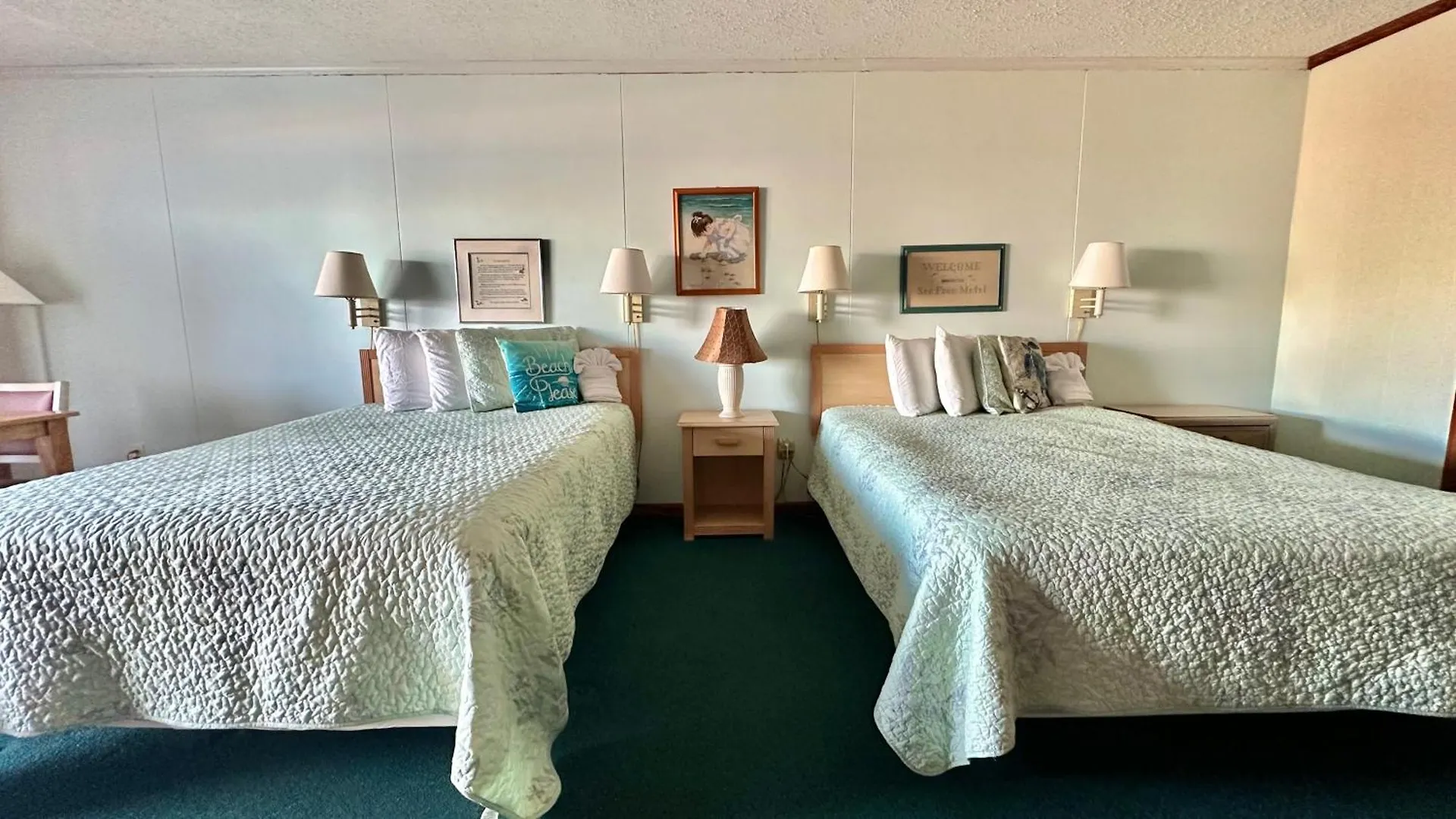 Hotel Sea Foam 2*