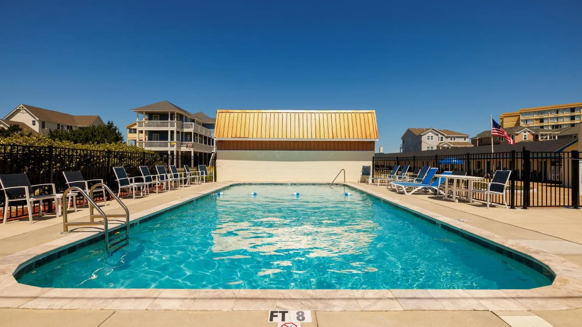 Dolphin Oceanfront - Motel