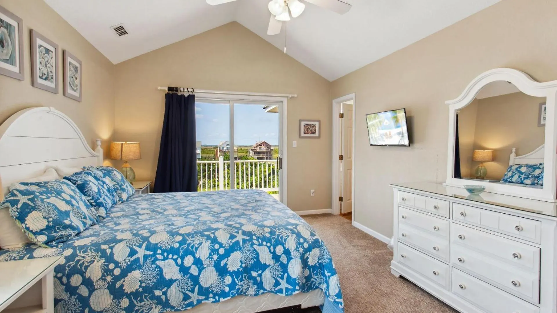 7081 Southern Breeze Oceanfront Pool Hot Tub Holiday home *