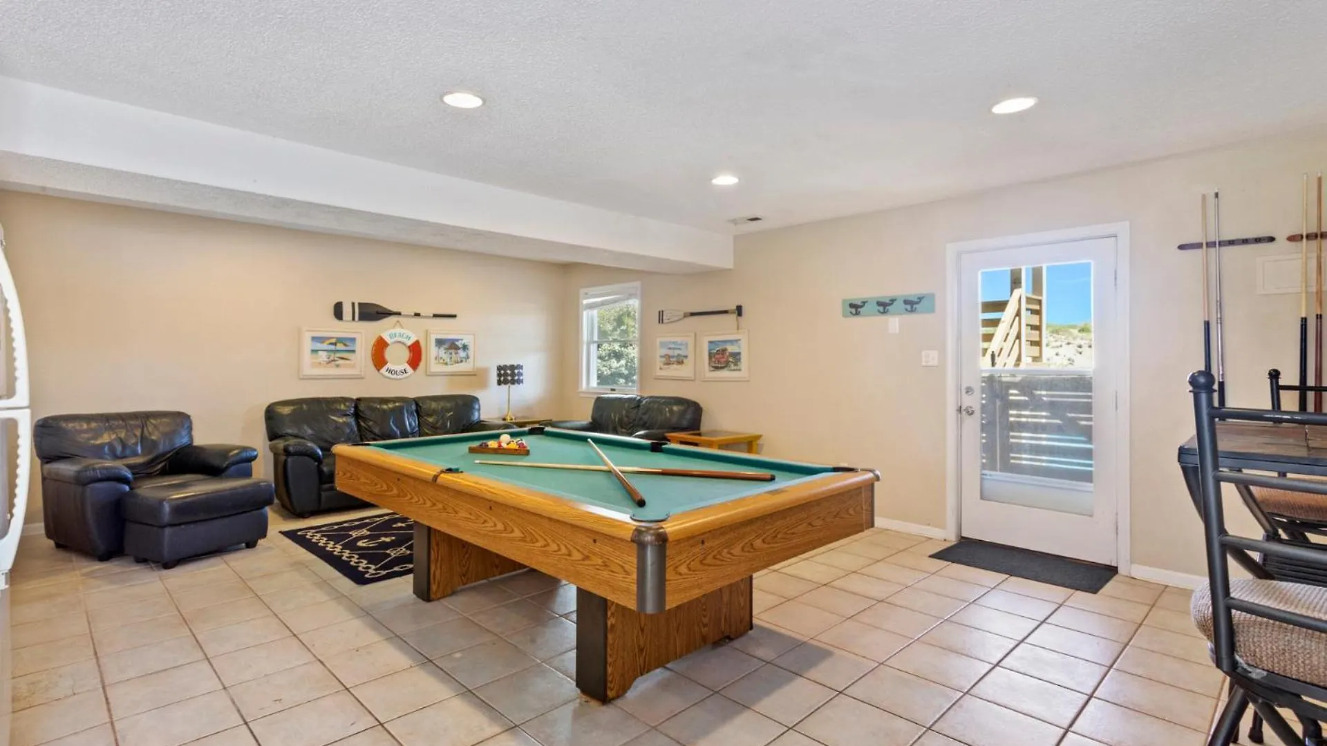 Holiday home 7081 Southern Breeze Oceanfront Pool Hot Tub Nags Head