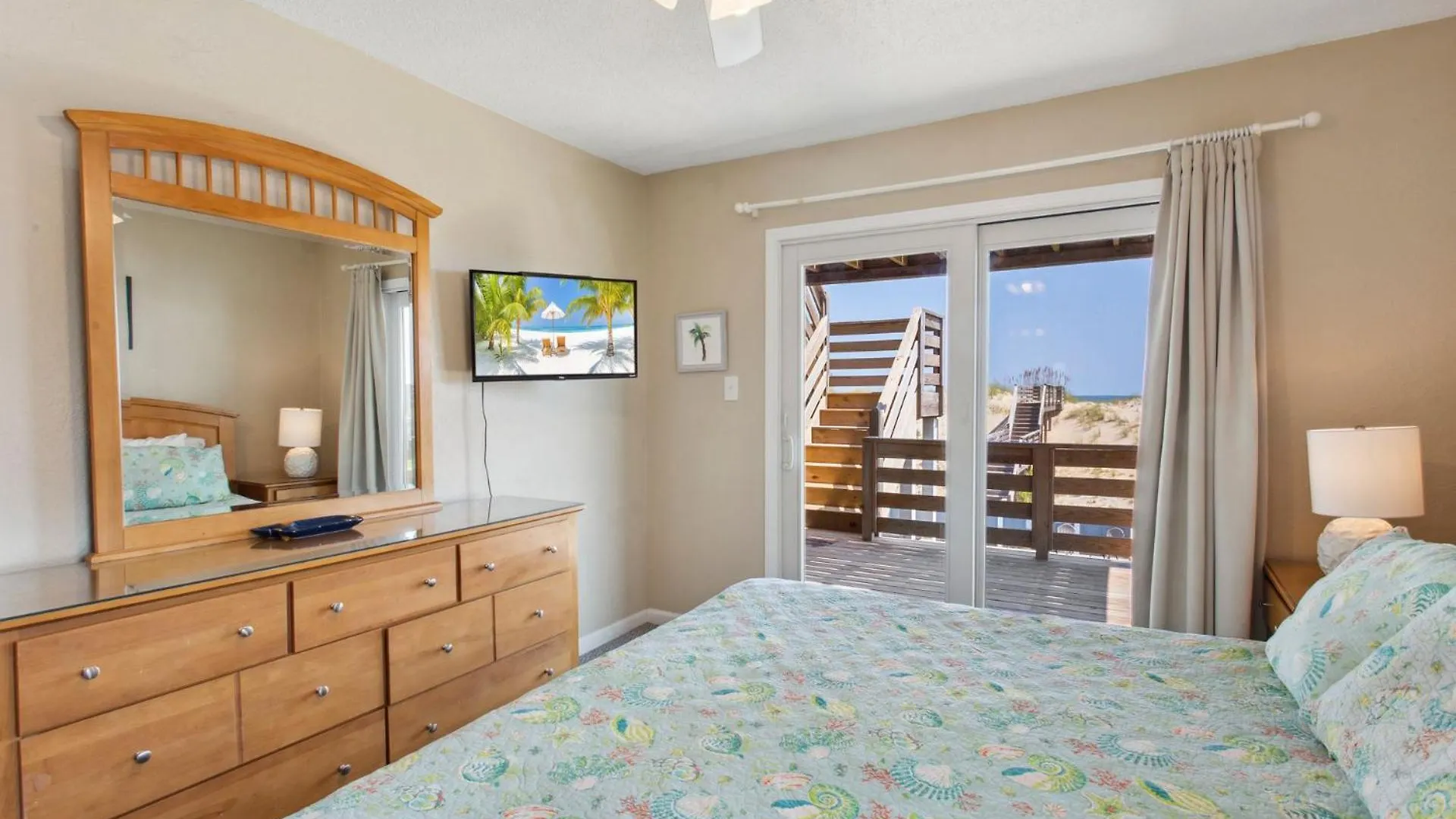 Holiday home 7081 Southern Breeze Oceanfront Pool Hot Tub Nags Head