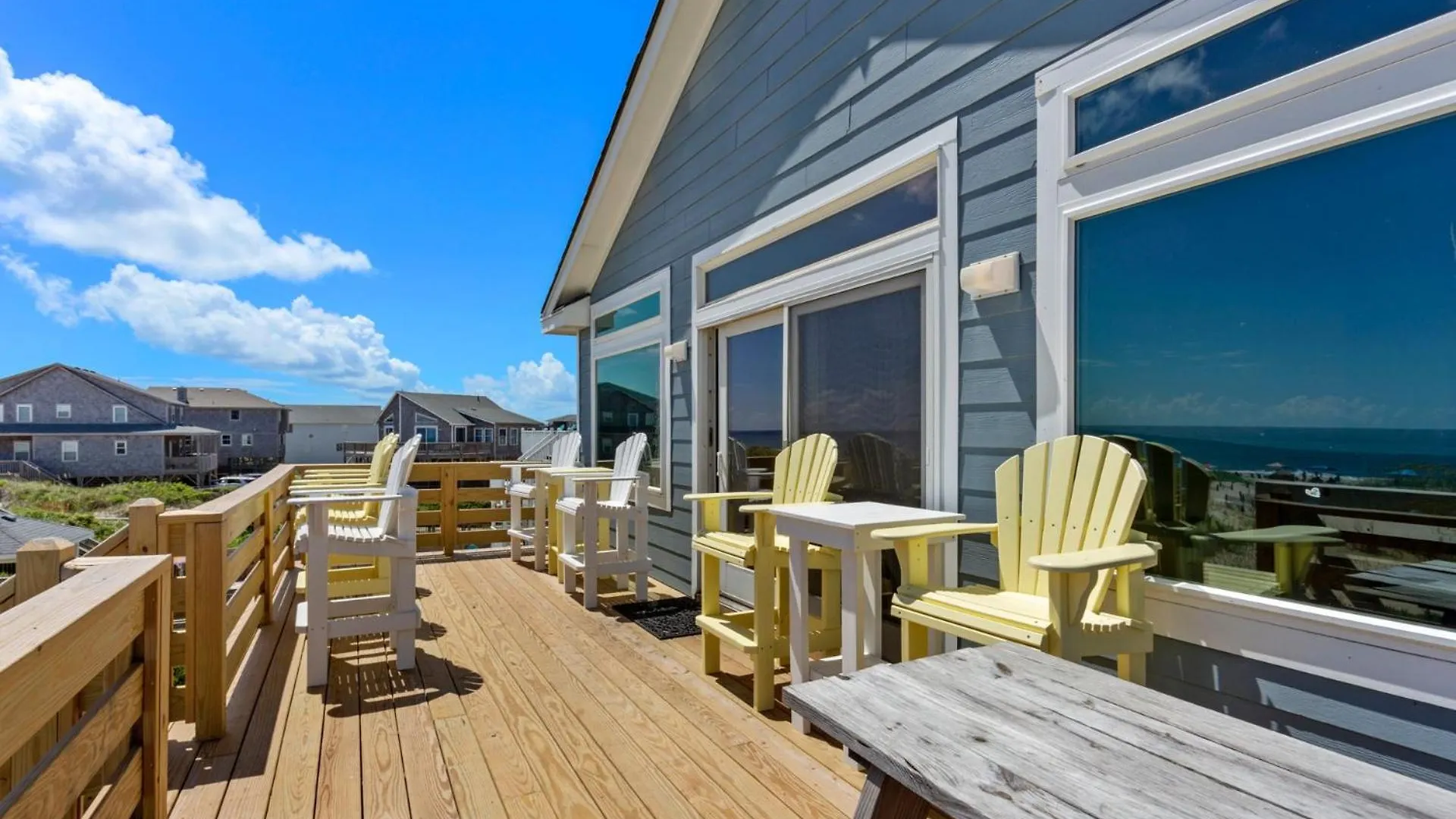 Holiday home 7081 Southern Breeze Oceanfront Pool Hot Tub *