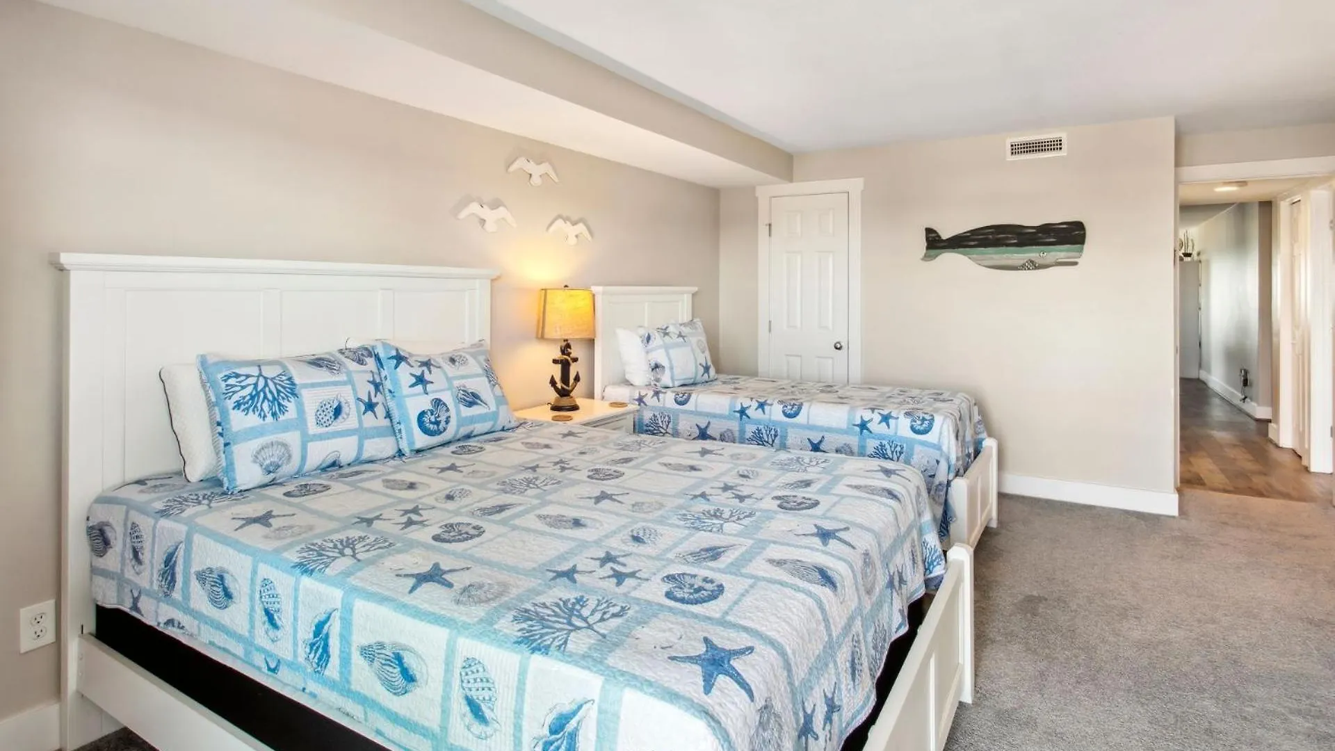 Yc301 Yachtsman Oceanfront Community Pool