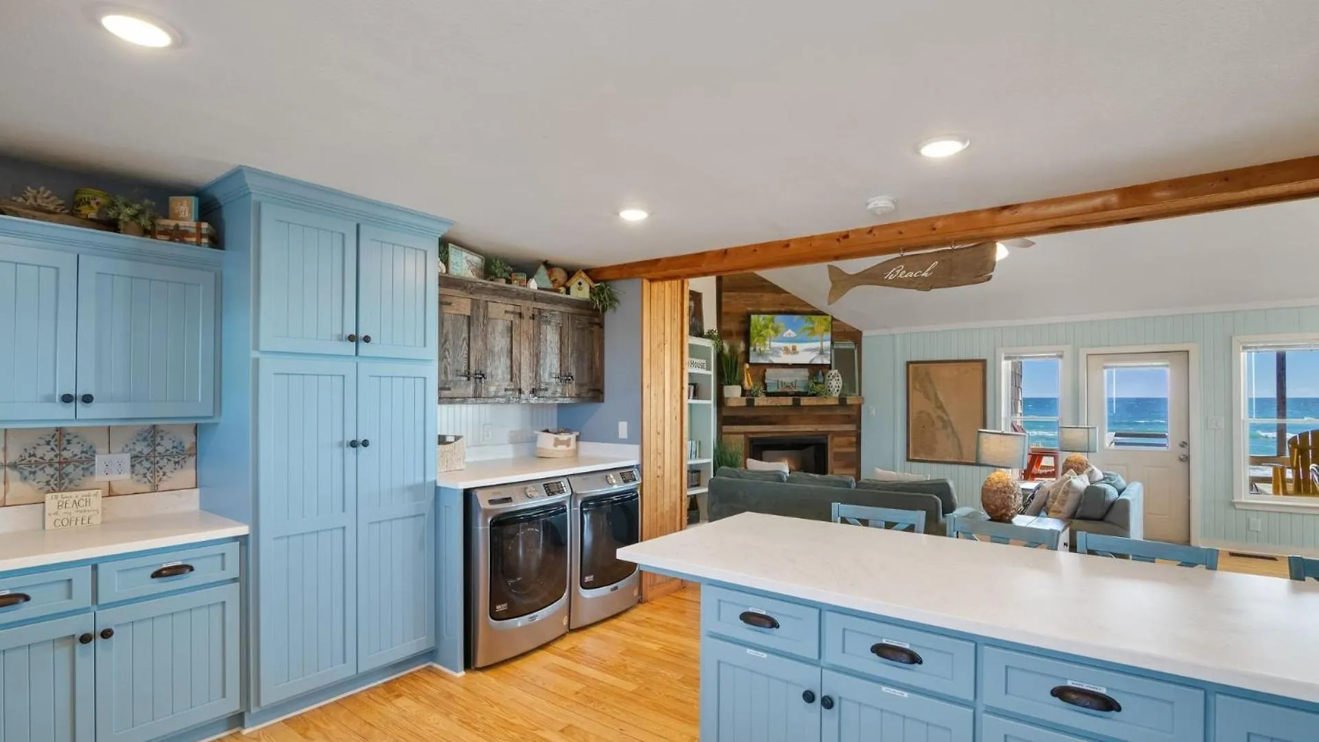 Holiday home 7060 Tides Times Oceanfront Pool Hot Tub *