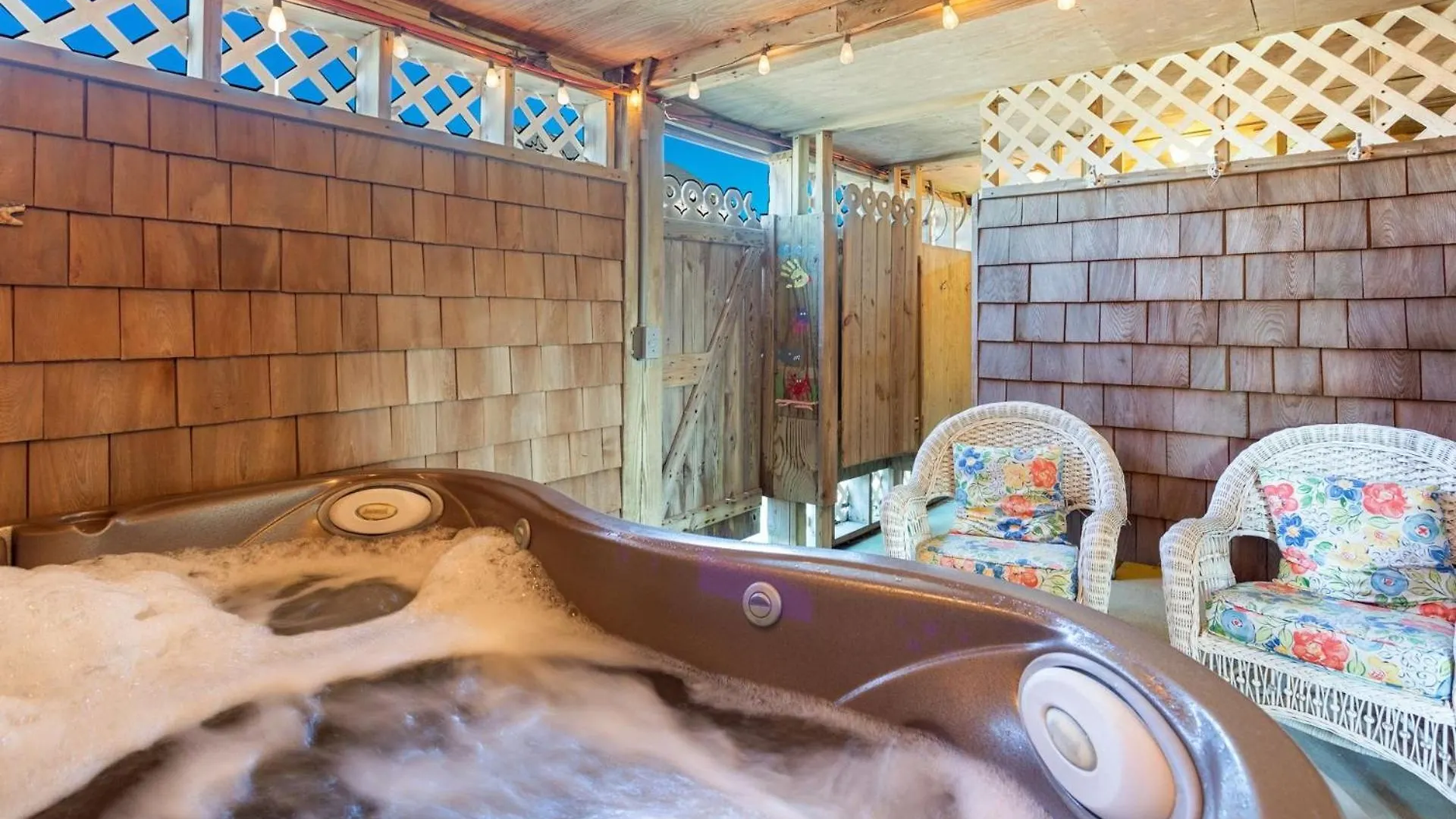 6002 Cedar Sandcastle Semi-oceanfront Hot Tub Holiday home Nags Head