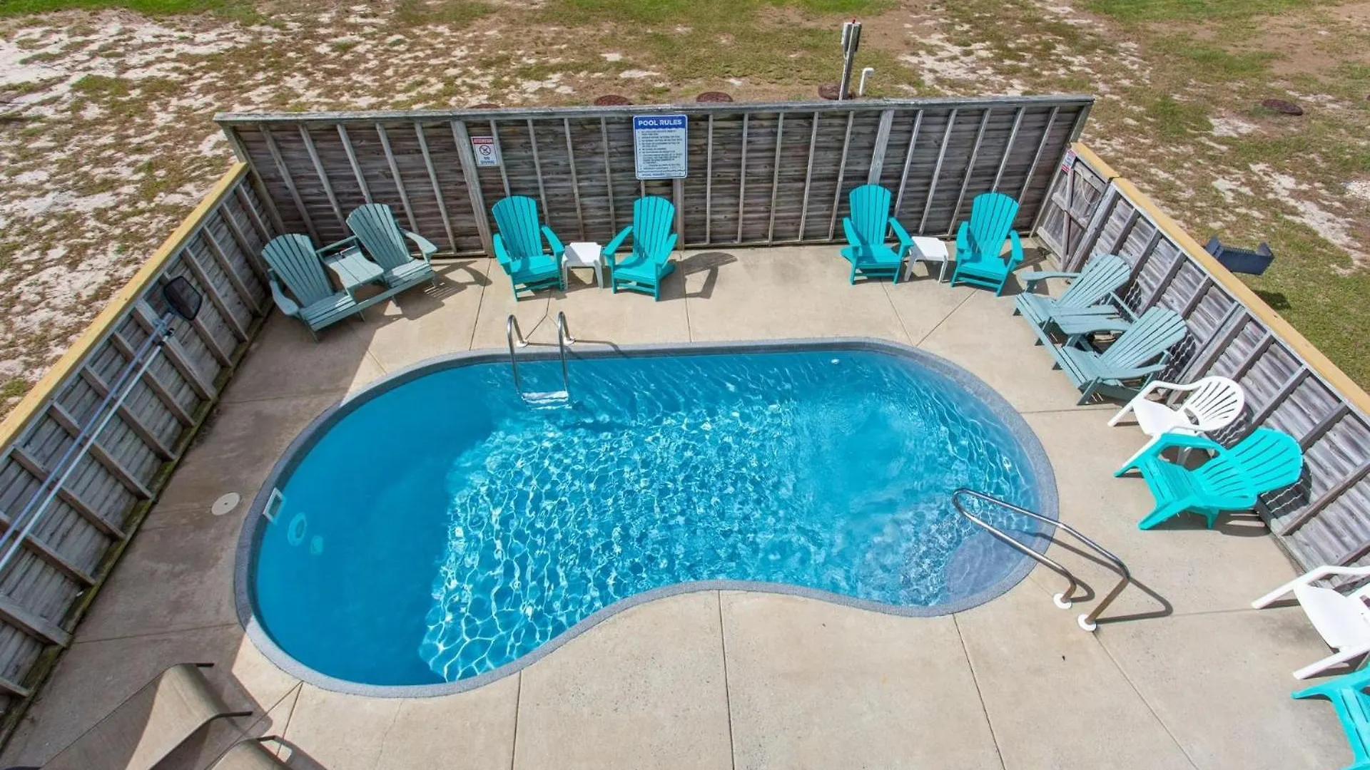 6150 Pelican Crest 3 Min Walk To The