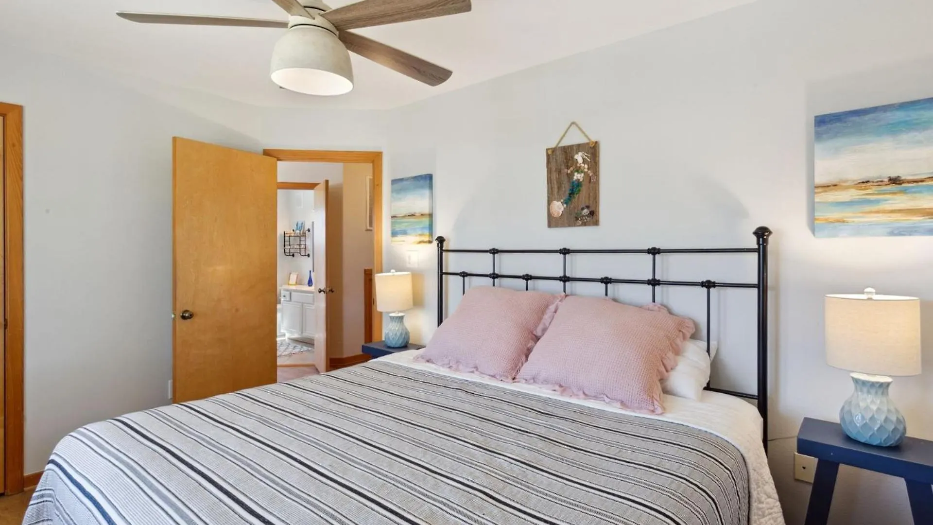 7370 Blue Pearl 1 Min Walk To