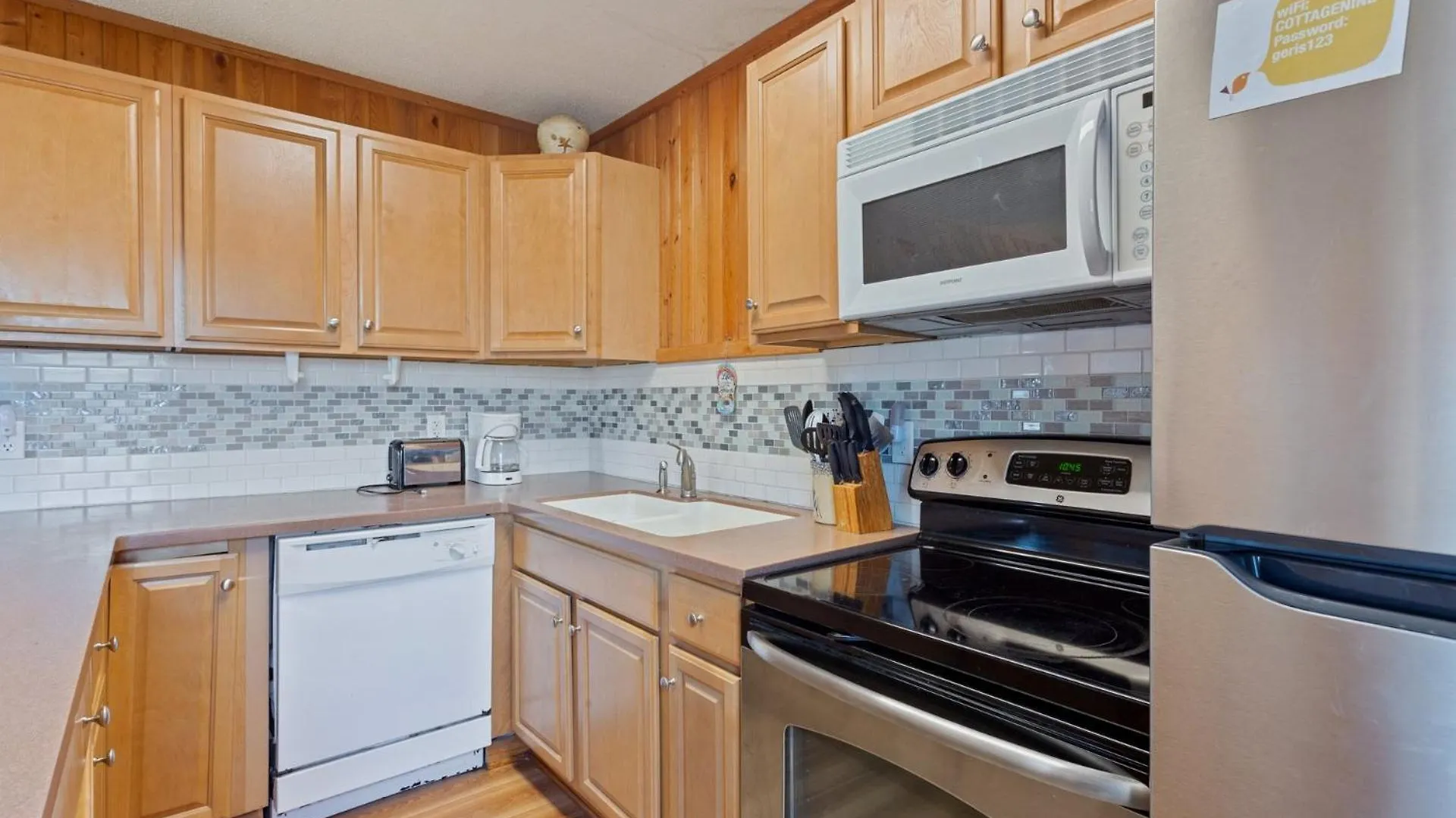 Holiday home 7141 Geris Place 9 100ft To Dogs Ok Nags Head