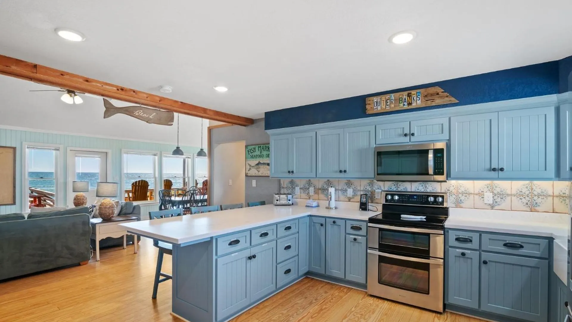 7060 Tides Times Oceanfront Pool Hot Tub Holiday home Nags Head