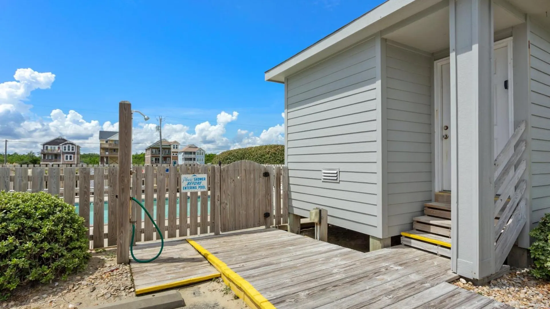 Yc301 Yachtsman Oceanfront Community Pool Apartment *