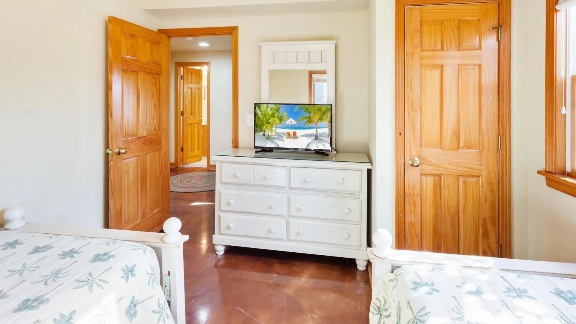 6067 The Pebble Oceanfront