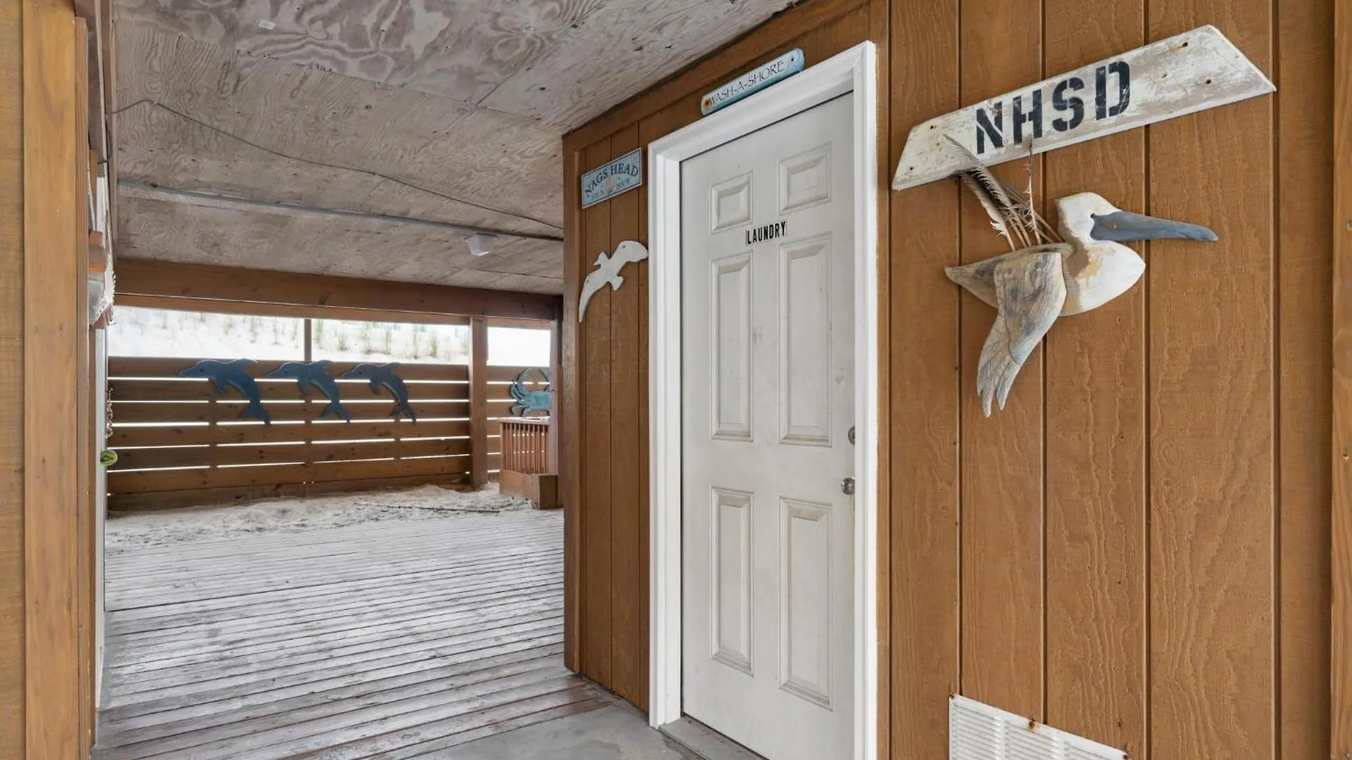 Snh448 L'il Seabreeze Holiday home
