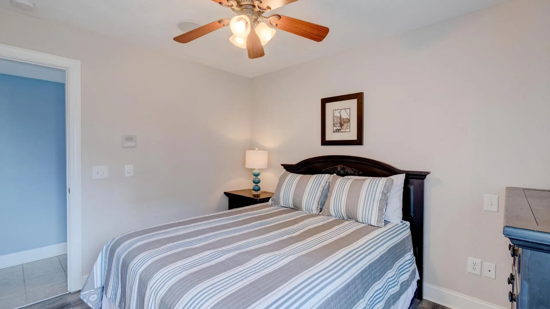 5849 - Mari-time By Realty *