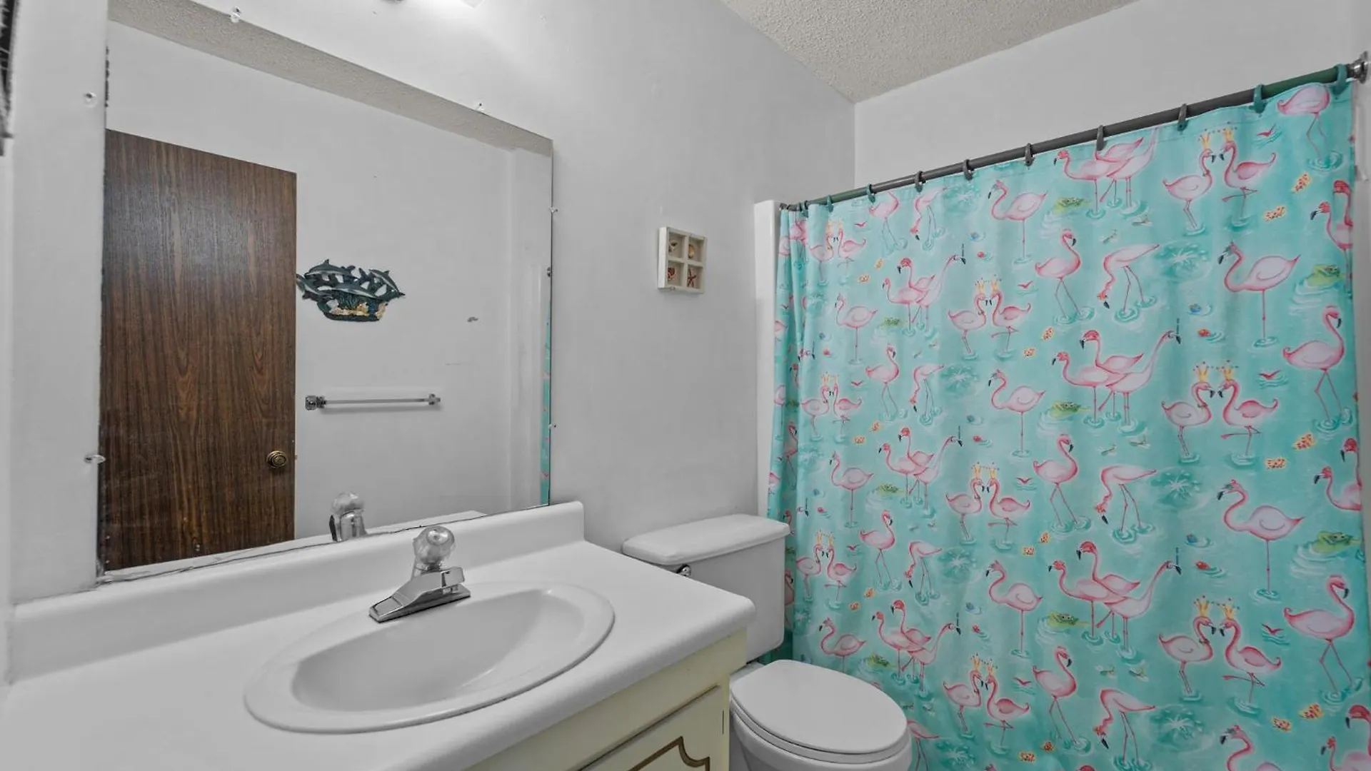 5440 - Baywatch By Realty *