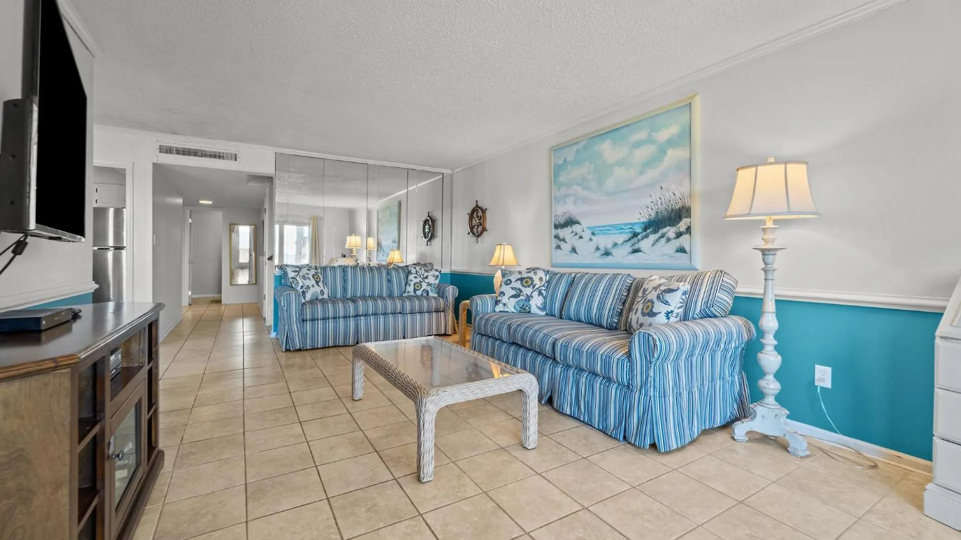 5440 - Baywatch By Realty