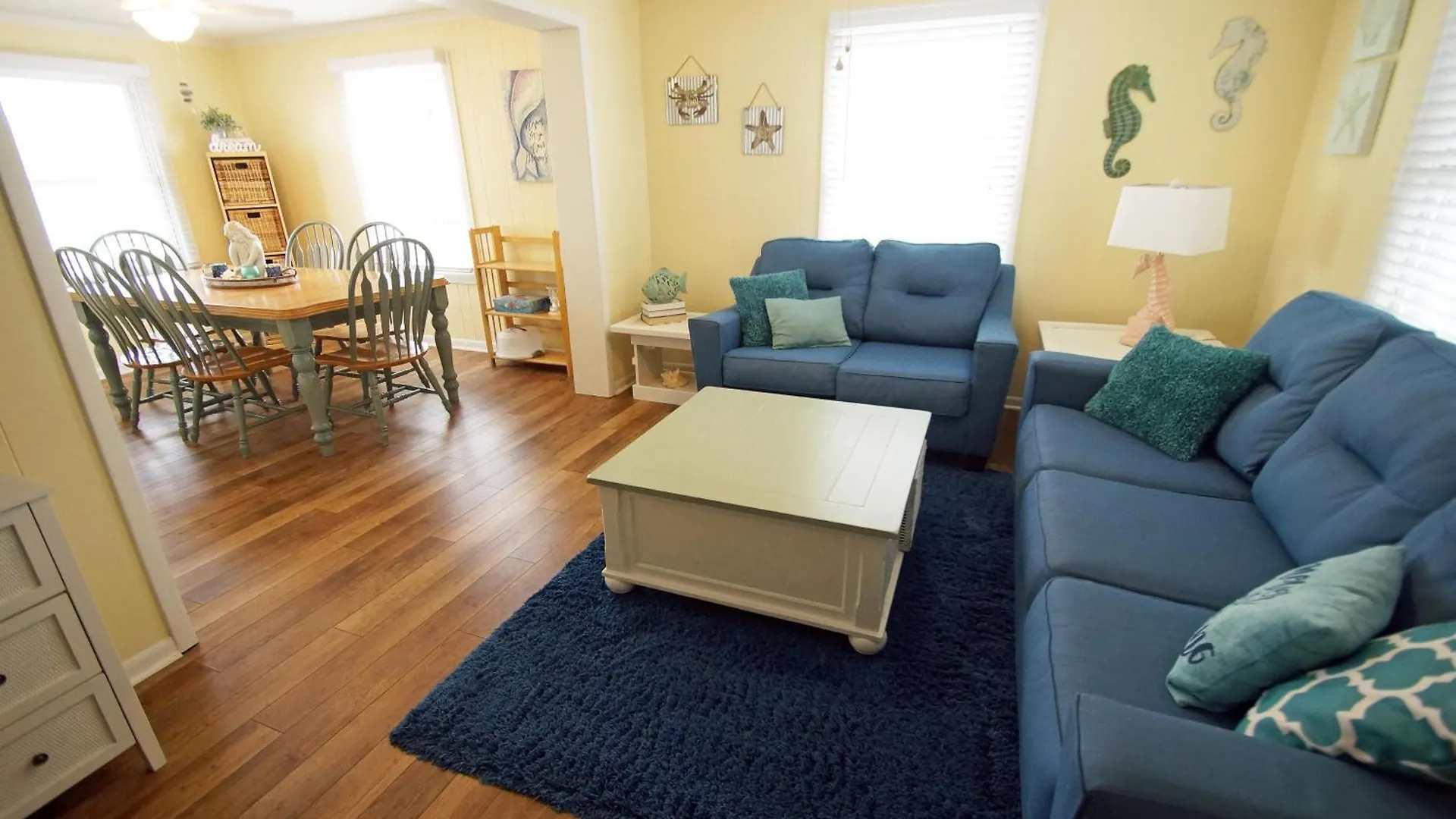 N5615-living The Dream Holiday home