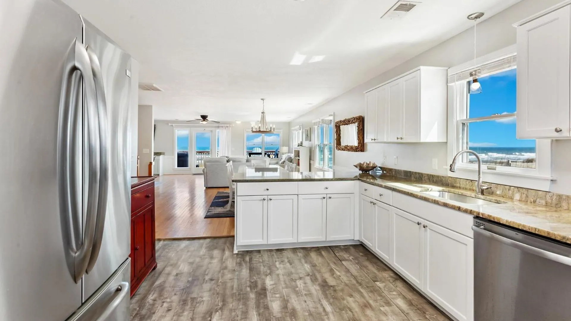 7041 Toes In The Oceanfront Dog Friendly Holiday home *