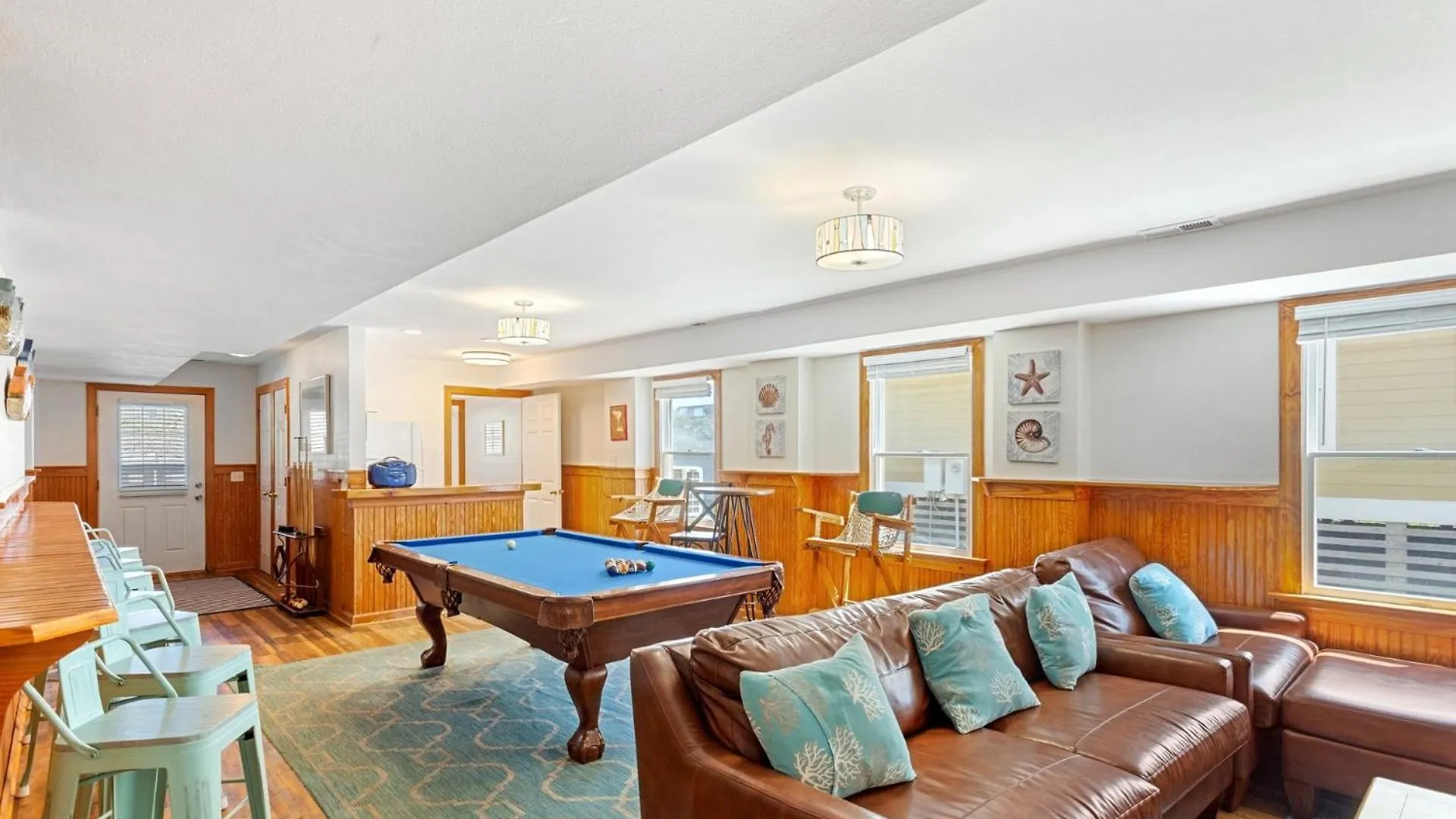 Holiday home 7080 Cool Breeze Oceanfront Pool Elevator Nags Head