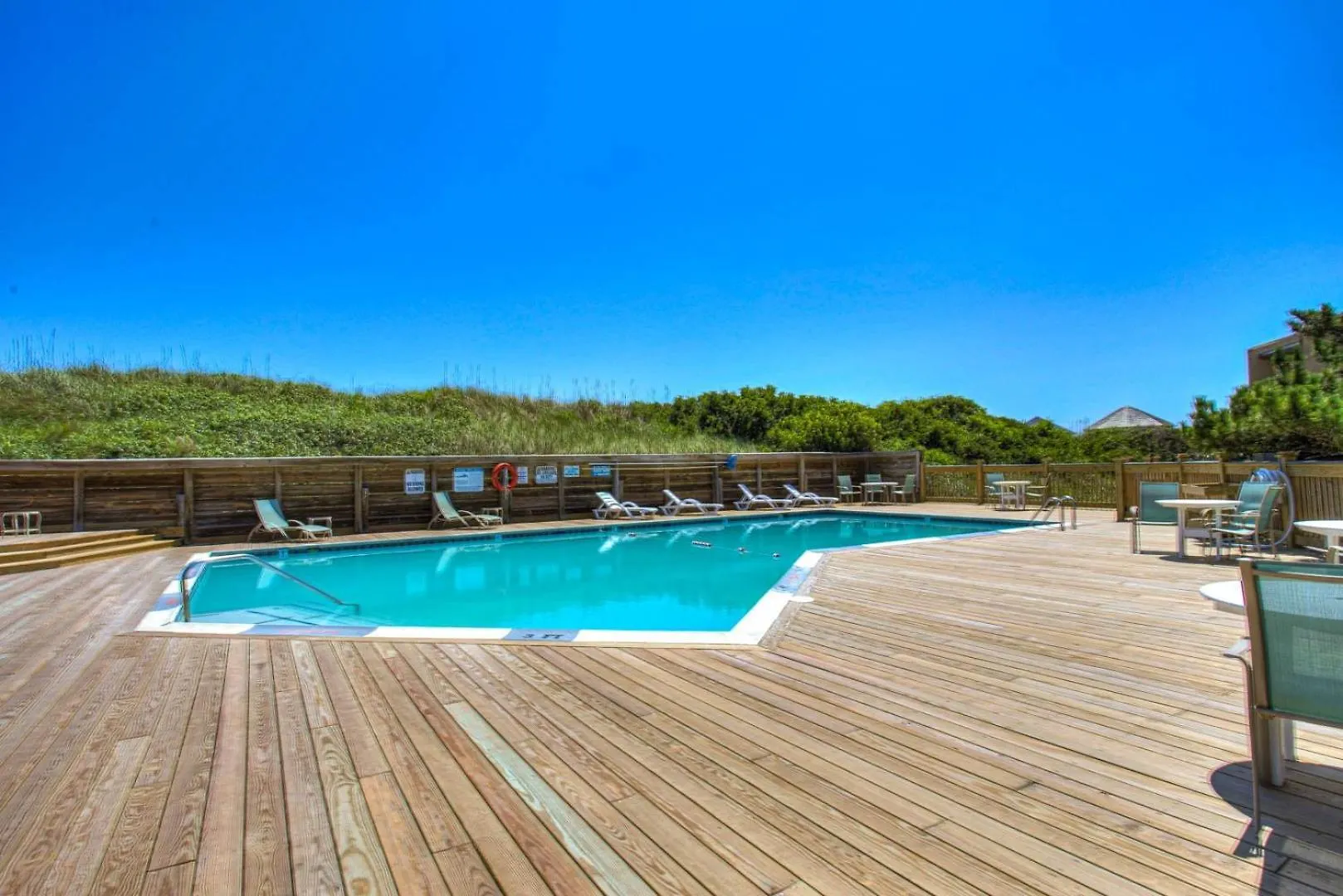 Qcb5 Saltaire Sunrise Oceanfront Apartment