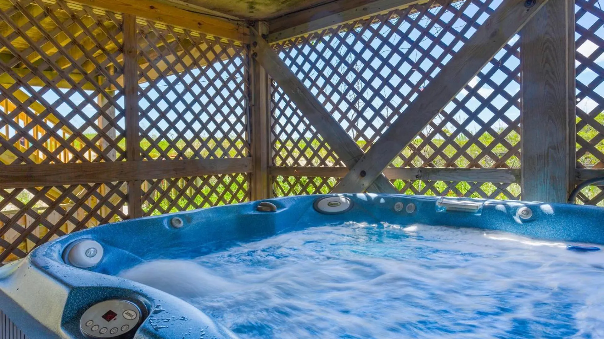 7083 Ocean Haven Oceanfront Hot Tub Holiday home