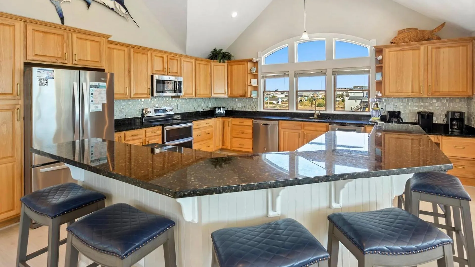 Just Fab 8 Bedrooms Oceanfront Luxury Saltwater Pool Elevator Game Holiday home