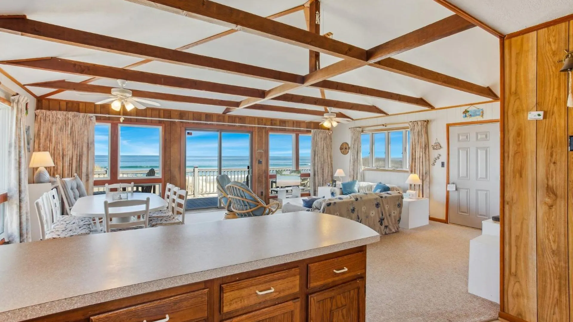 7050 Sailors Rest At Oceanfront *