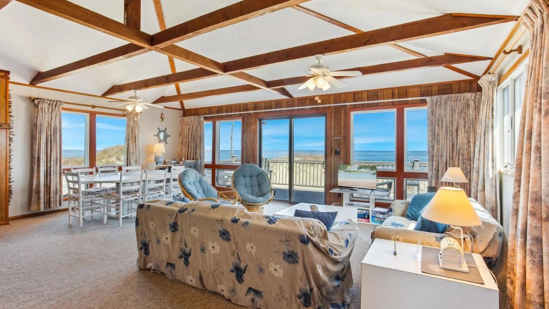 7050 Sailors Rest At Oceanfront Holiday home Nags Head