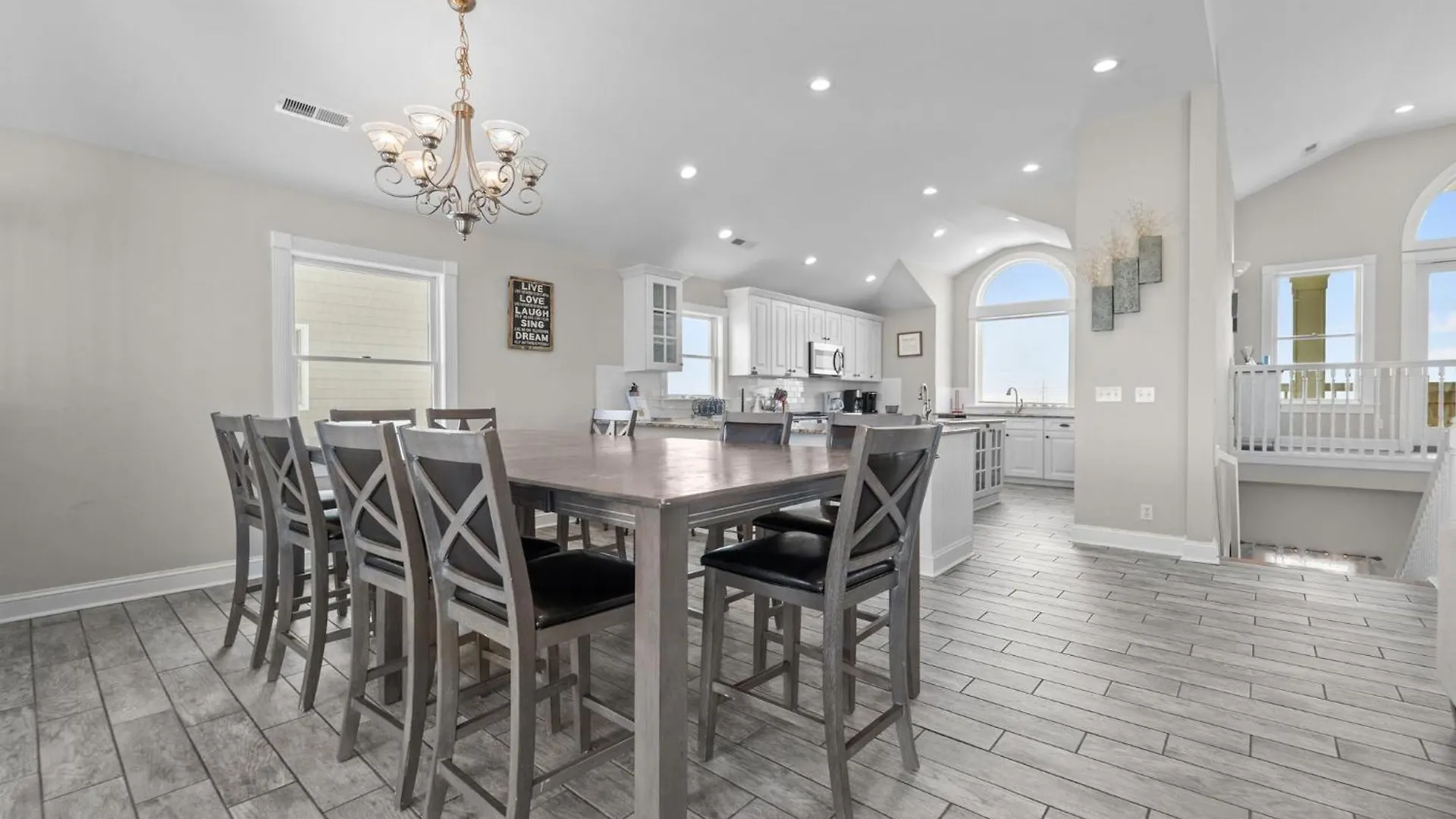 6099 - Turquoise Turtle By Realty Nags Head