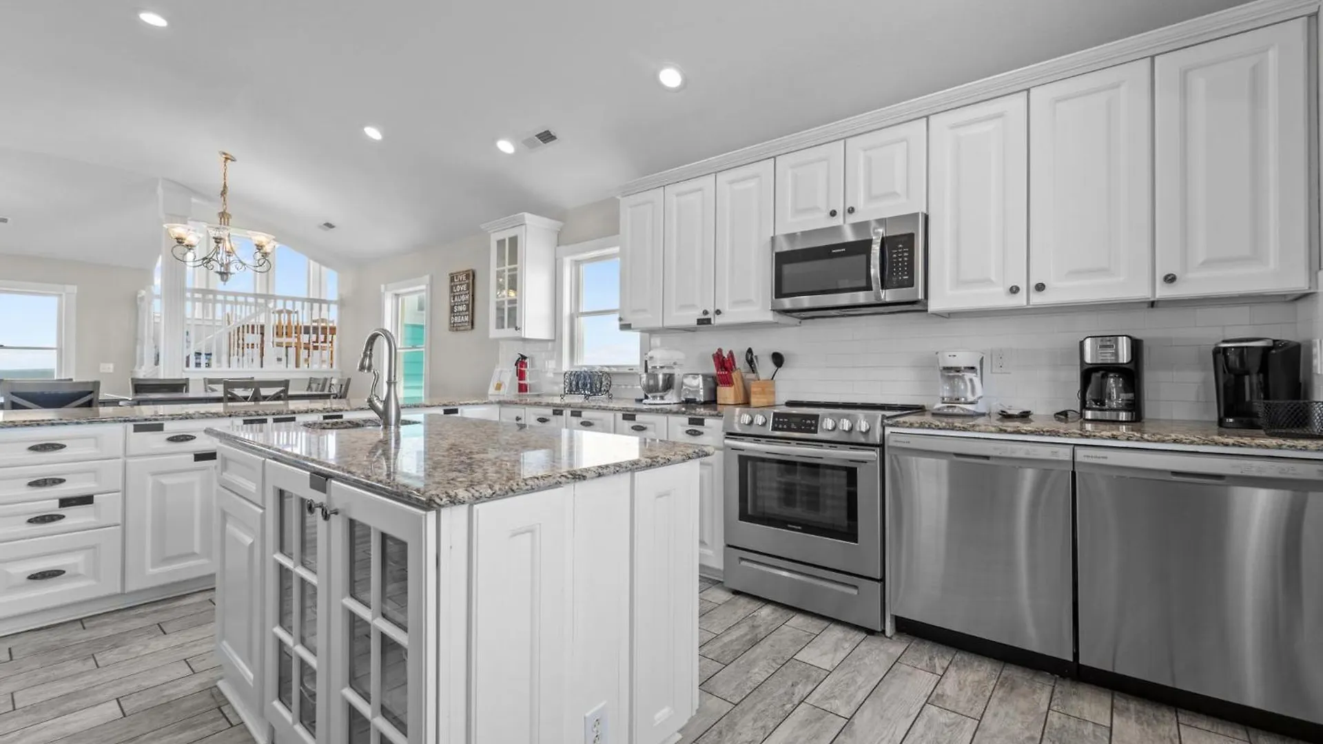 6099 - Turquoise Turtle By Realty *