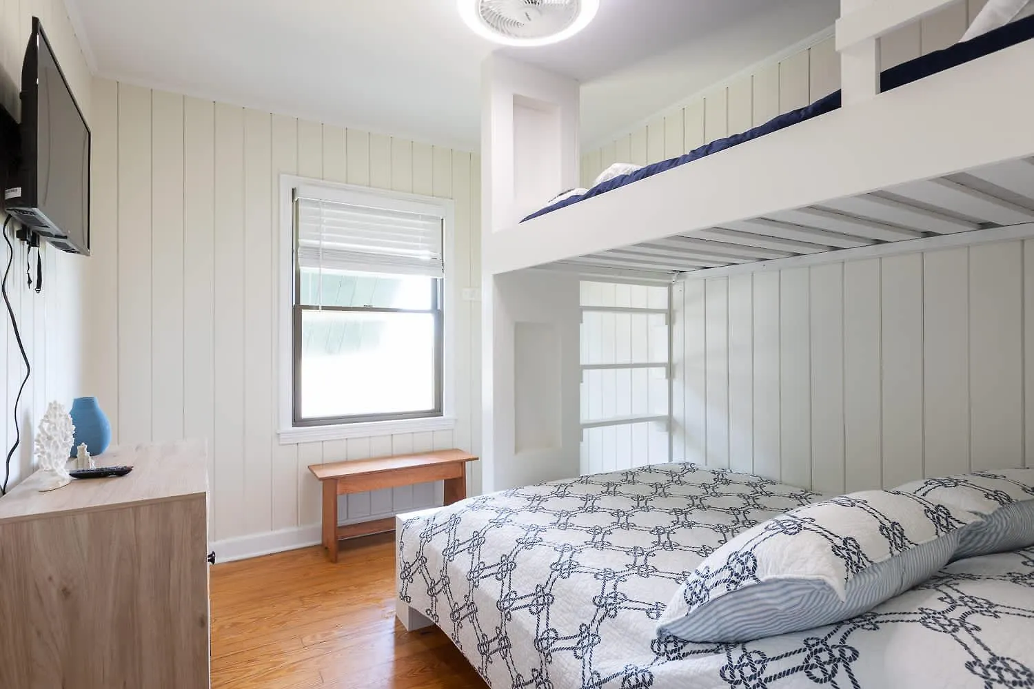 Holiday home Newly Renovated Oceanfront