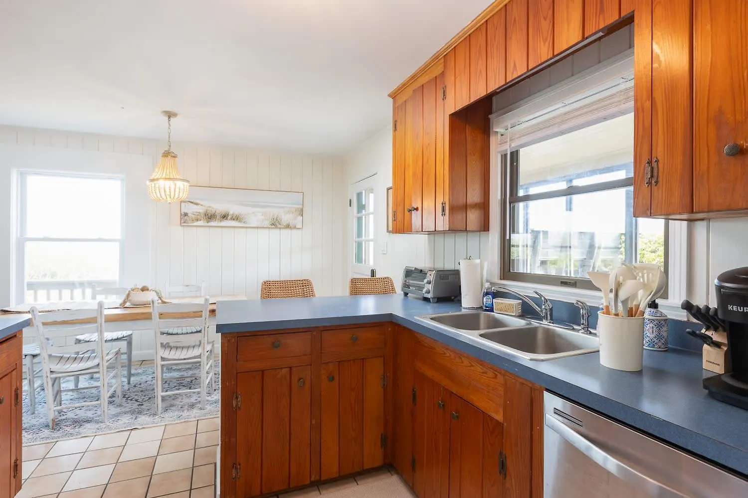 Newly Renovated Oceanfront Holiday home *