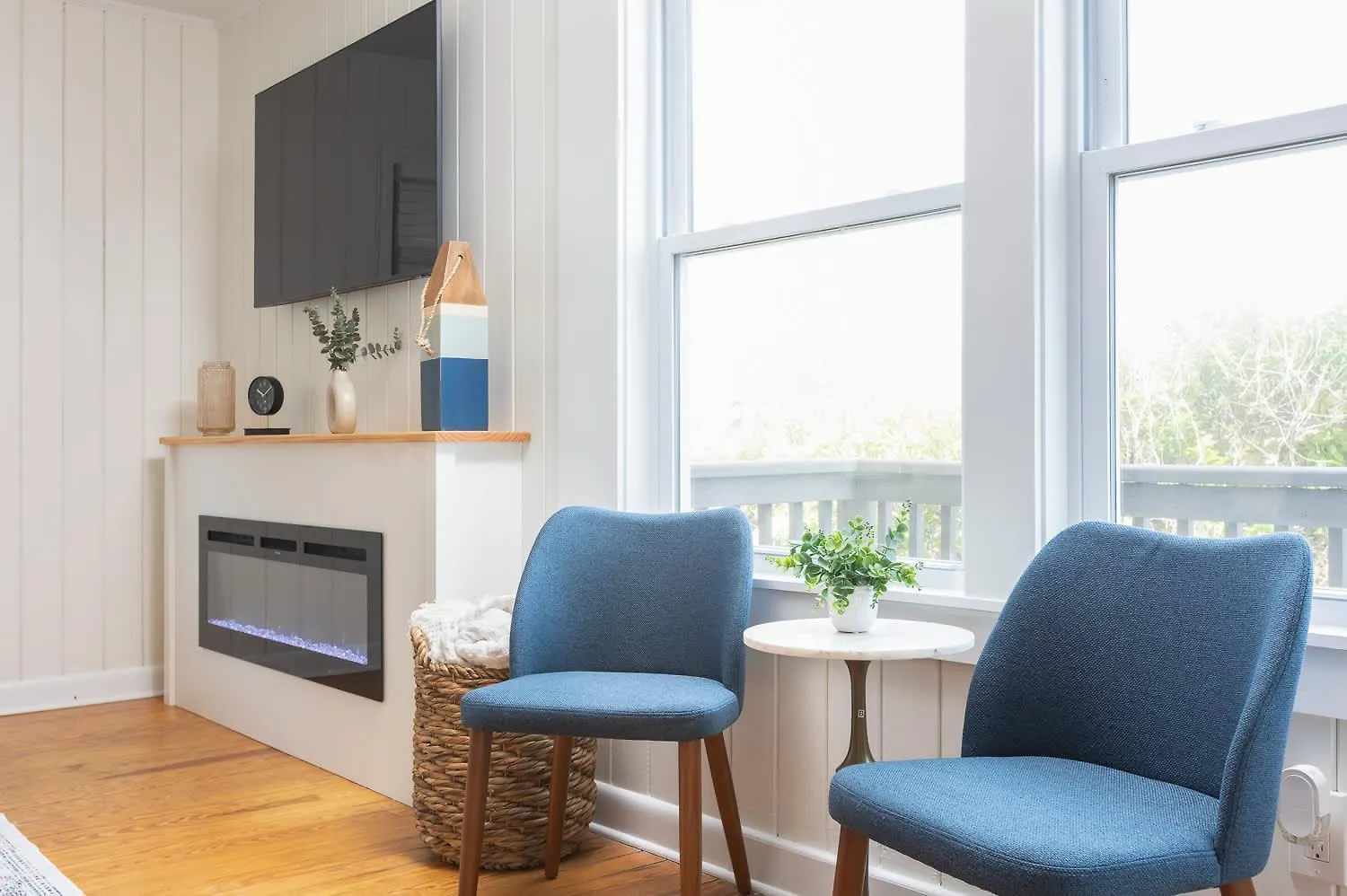 Newly Renovated Oceanfront Holiday home