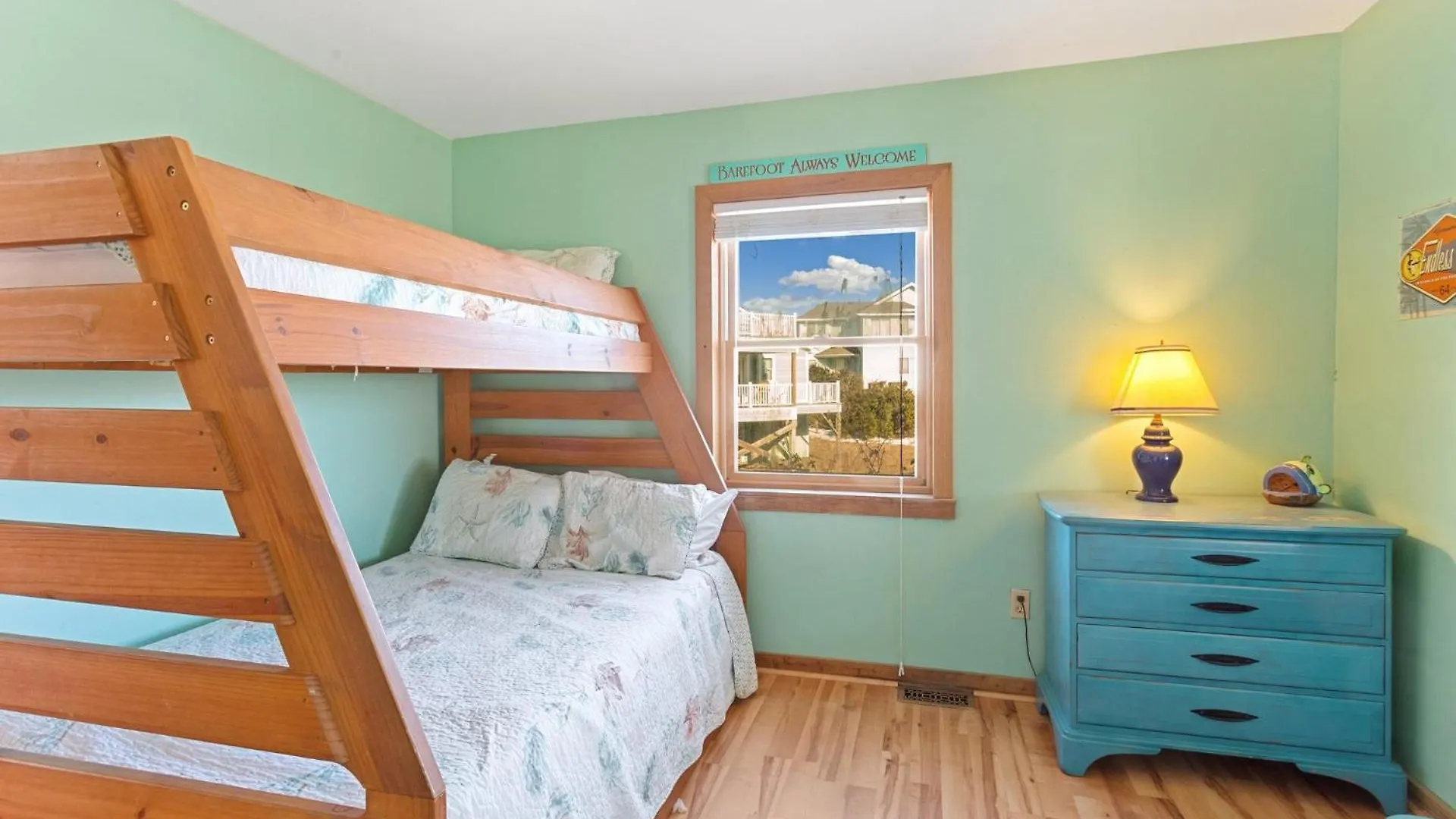 7100 Pelican Oasis 1 Min Walk To The Nags Head