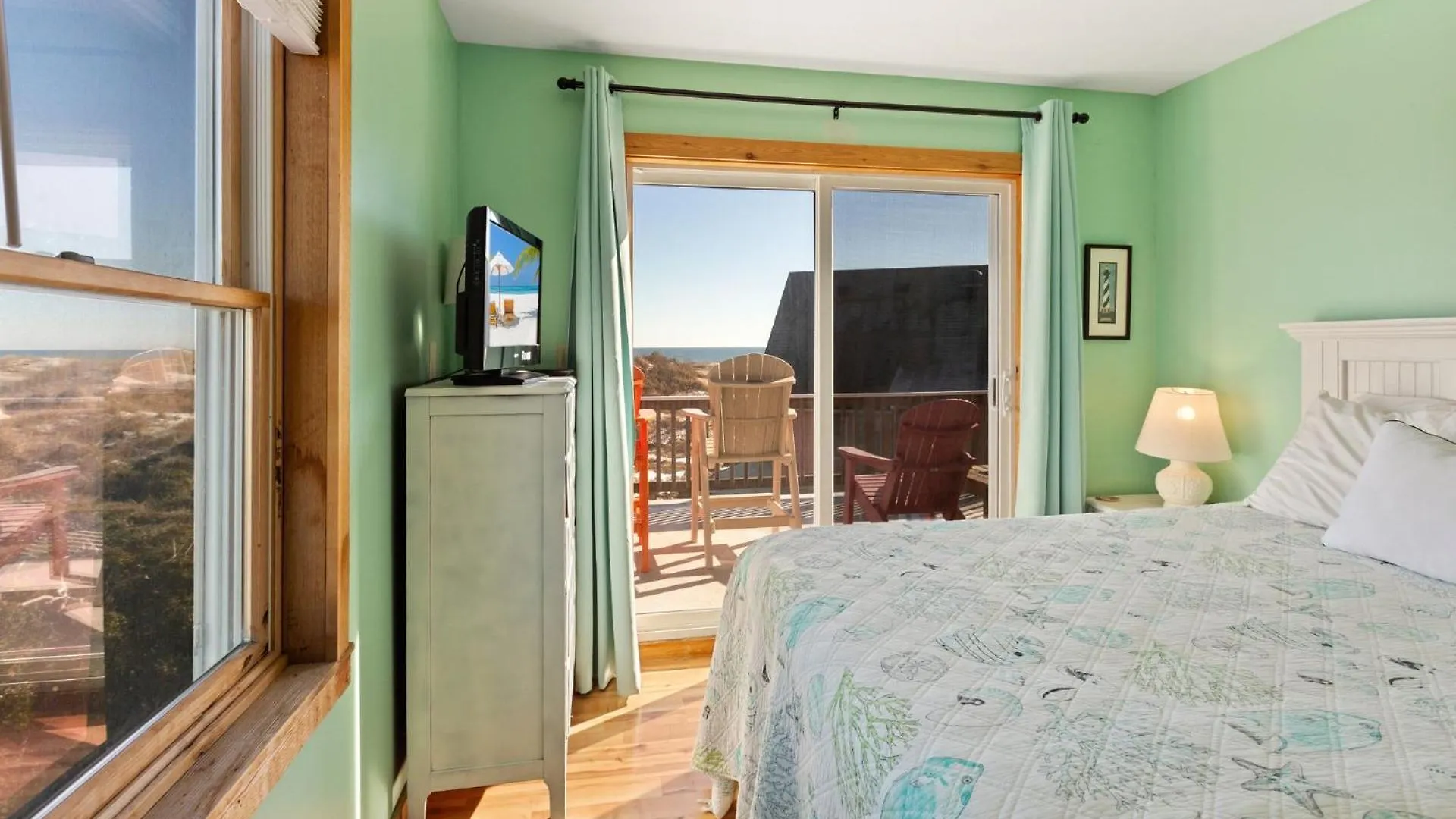 7100 Pelican Oasis 1 Min Walk To The Nags Head