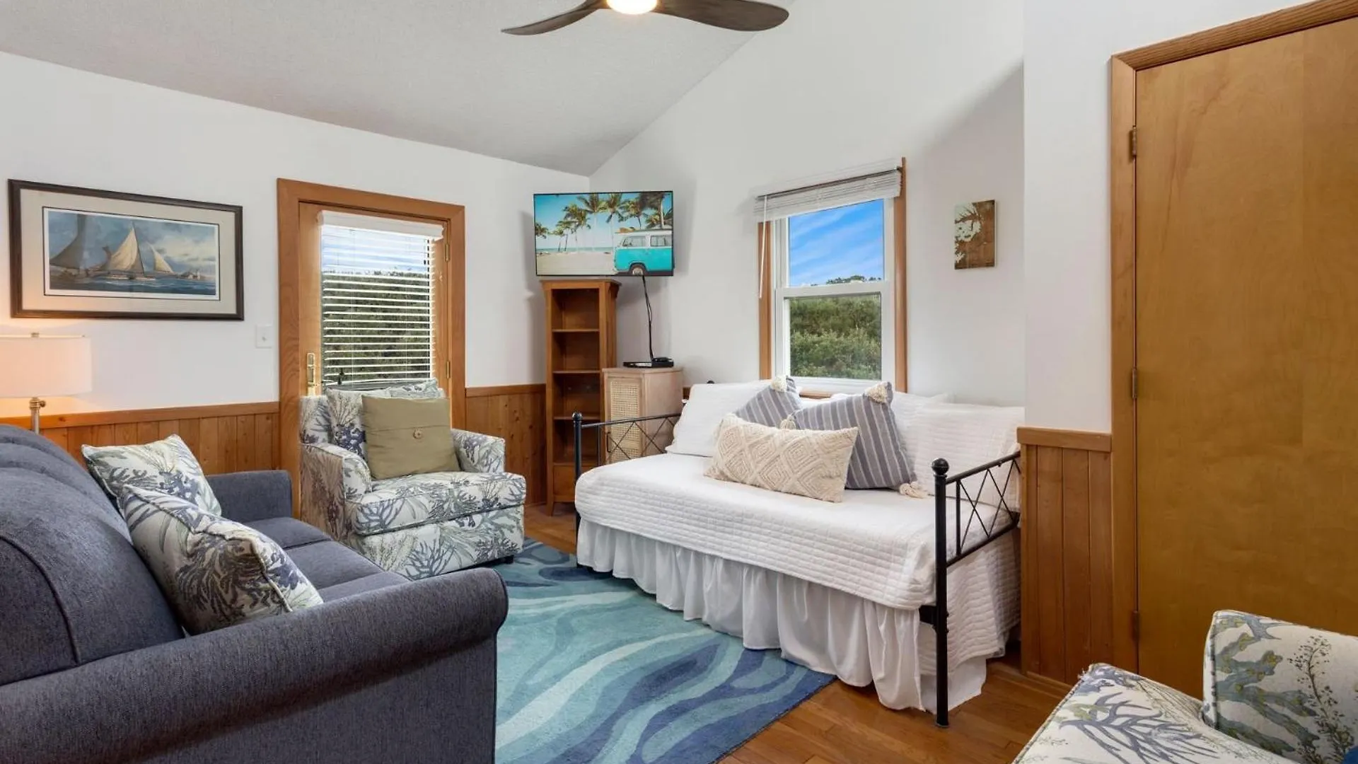 6013 Surf Shack Just One Block To The