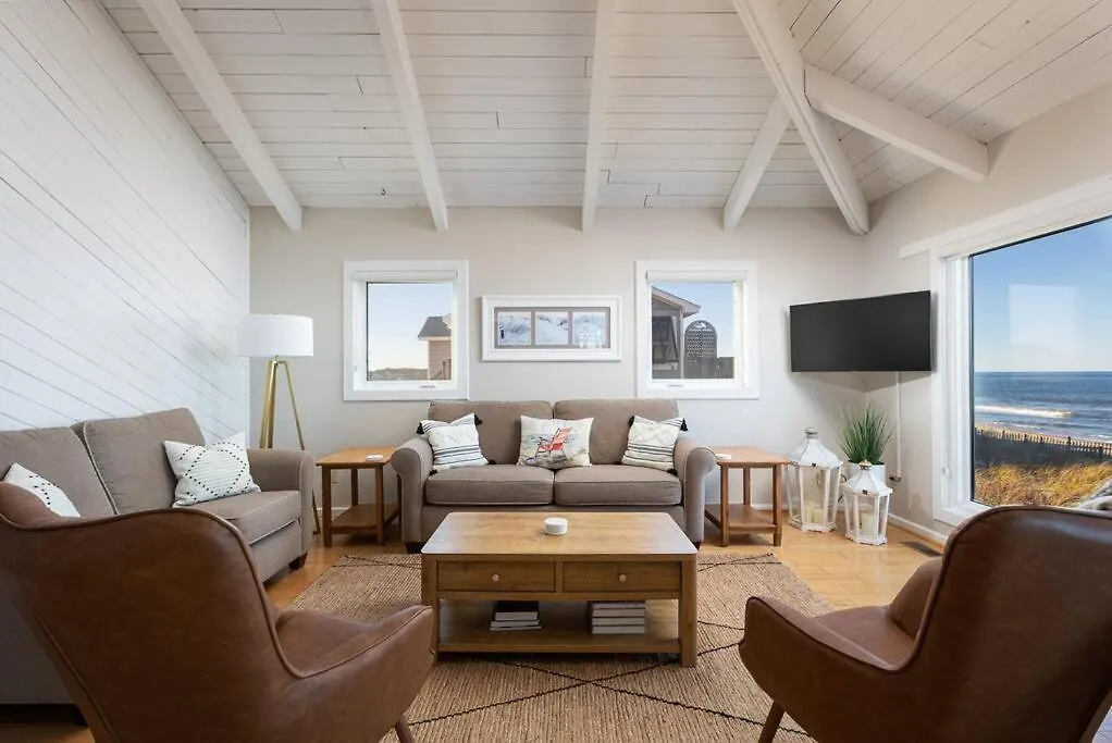 Holiday home Oceanfront With Panoramic Views Newly Renovated *