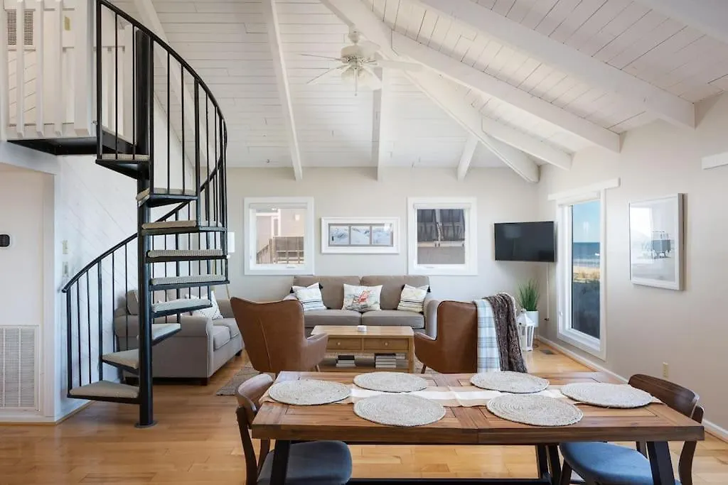 Oceanfront With Panoramic Views Newly Renovated *