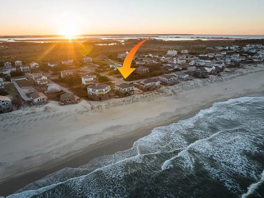 Oceanfront With Panoramic Views Newly Renovated Holiday home *