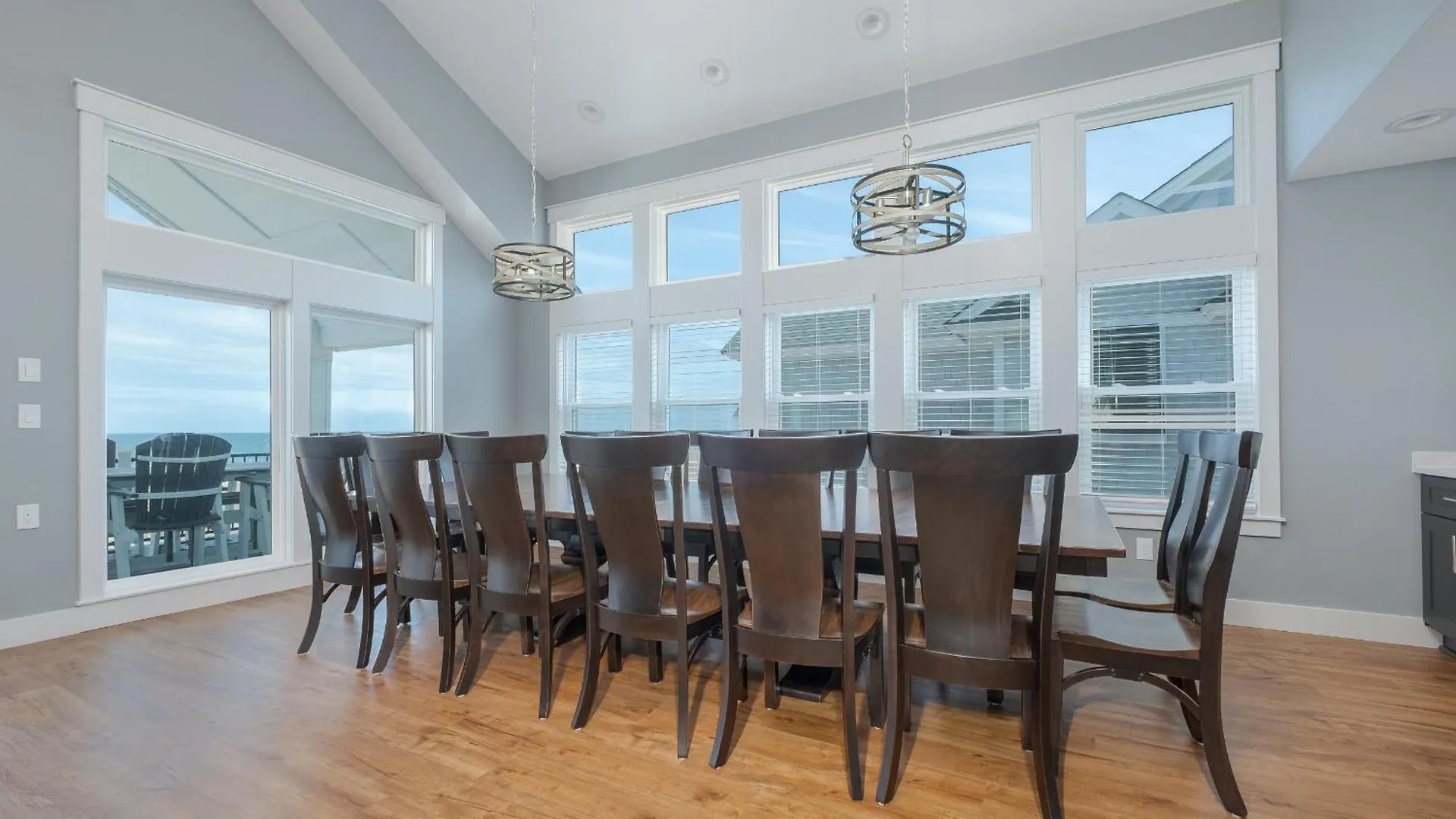 5705 - Edgewater View By Realty Holiday home