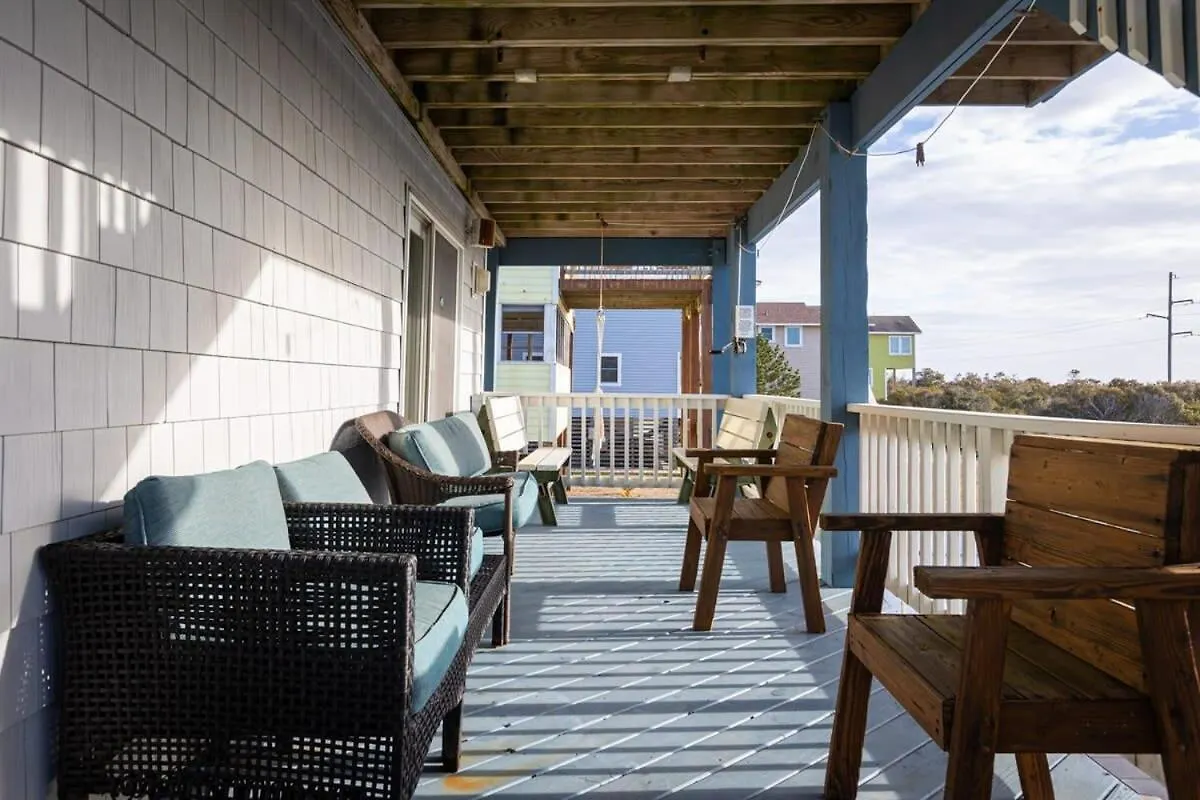 Semi-oceanfront 8 Bed With Pool Ocean Views Holiday home Nags Head