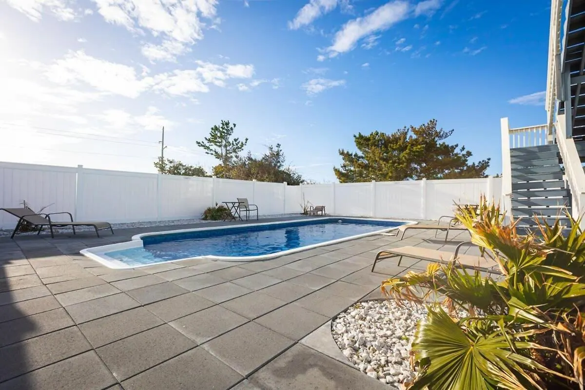 Semi-oceanfront 8 Bed With Pool Ocean Views