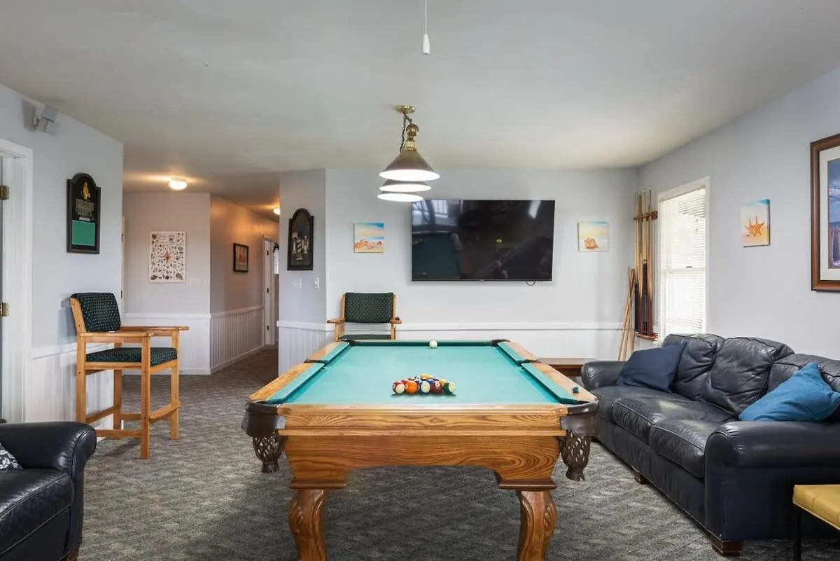 Semi-oceanfront 8 Bed With Pool Ocean Views Holiday home *