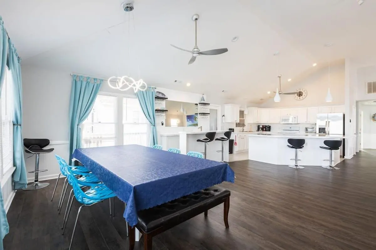 Holiday home Semi-oceanfront 8 Bed With Pool Ocean Views