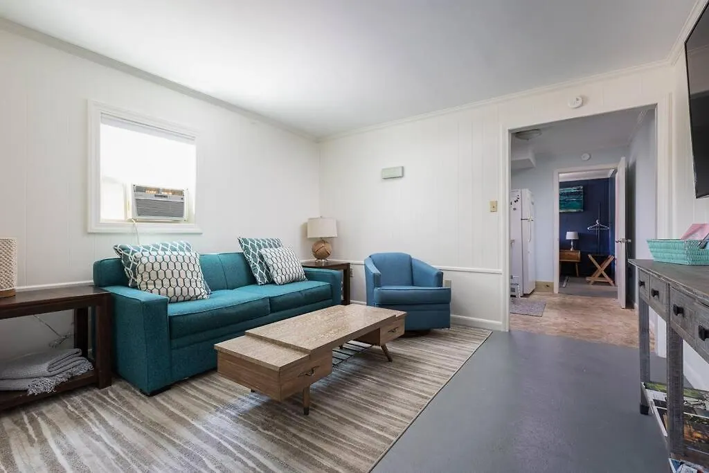 Cozy Walkable To With Hot Tub Nags Head