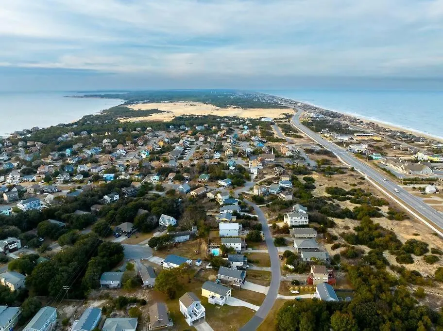 Cozy - Mins To With Comm Pool Holiday home *