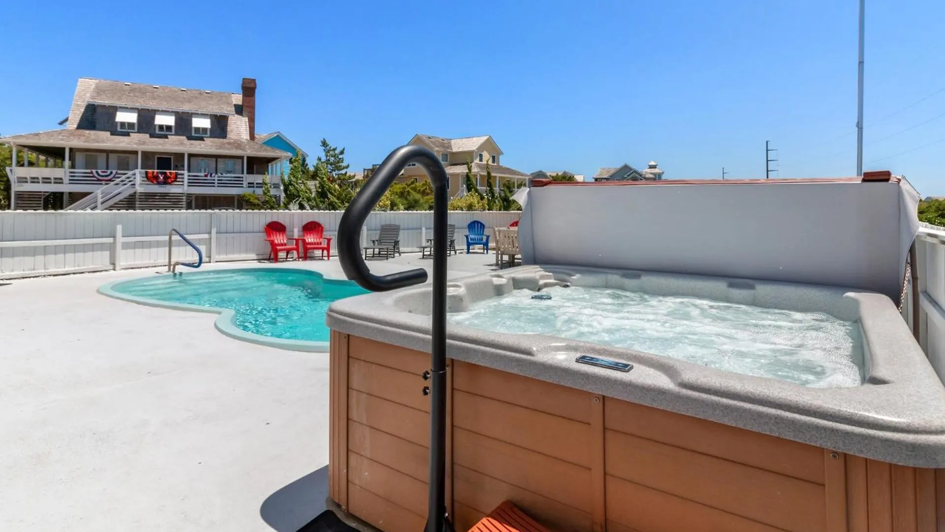 Holiday home 6170 Poolside Paradise 2 Min Walk To Pool