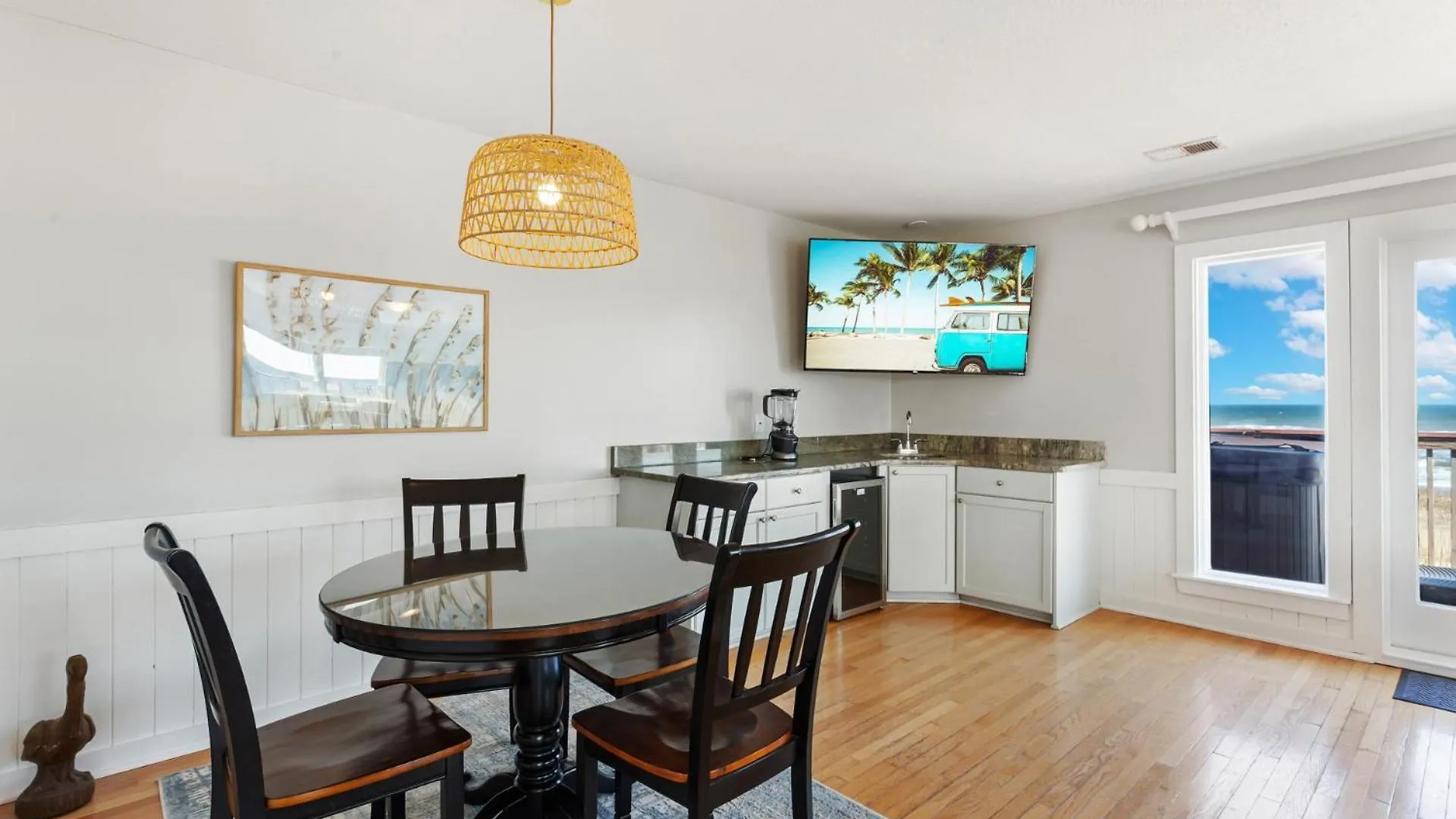 7041 Toes In The Oceanfront Dog Friendly Holiday home *