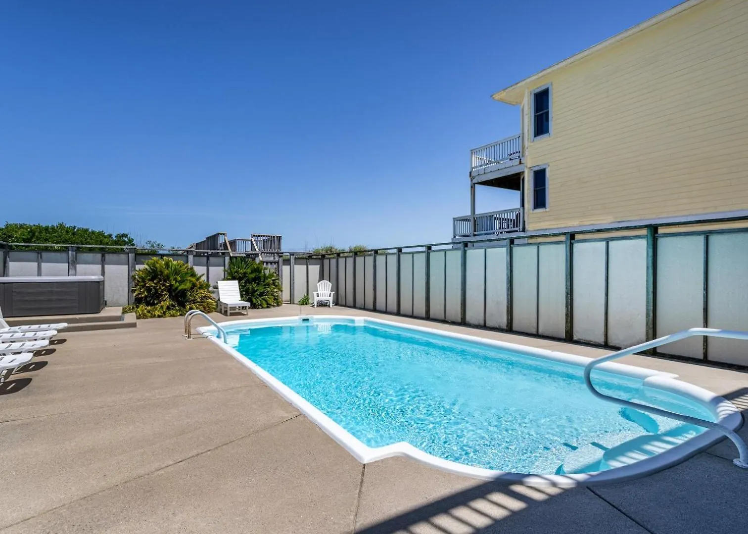 Holiday home 6067 The Pebble Oceanfront