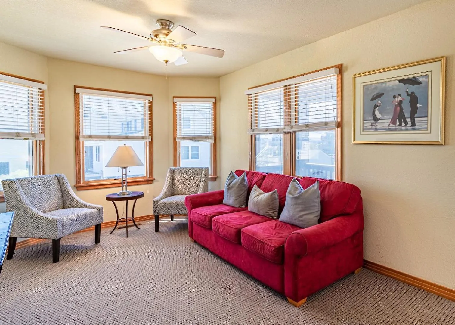 6067 The Pebble Oceanfront Holiday home *
